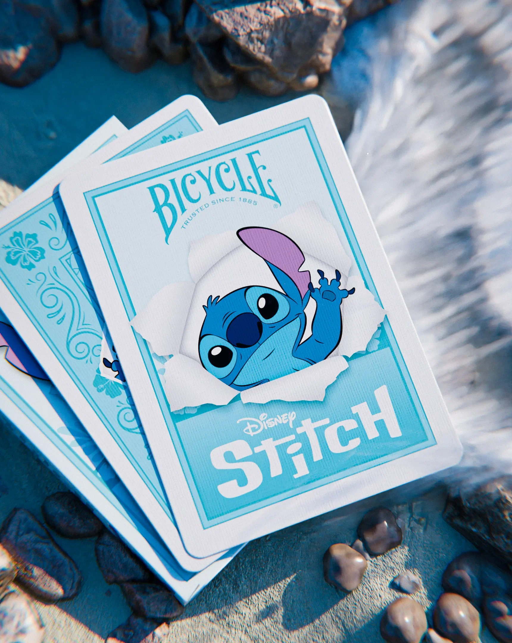 BICYCLE PLAYING CARDS - DISNEY STITCH - Image 3
