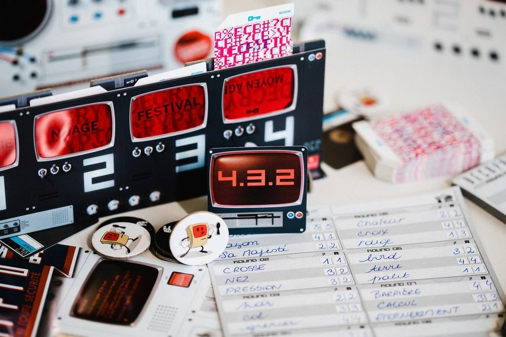 Decrypto Party Game | Heroes World - Image 7