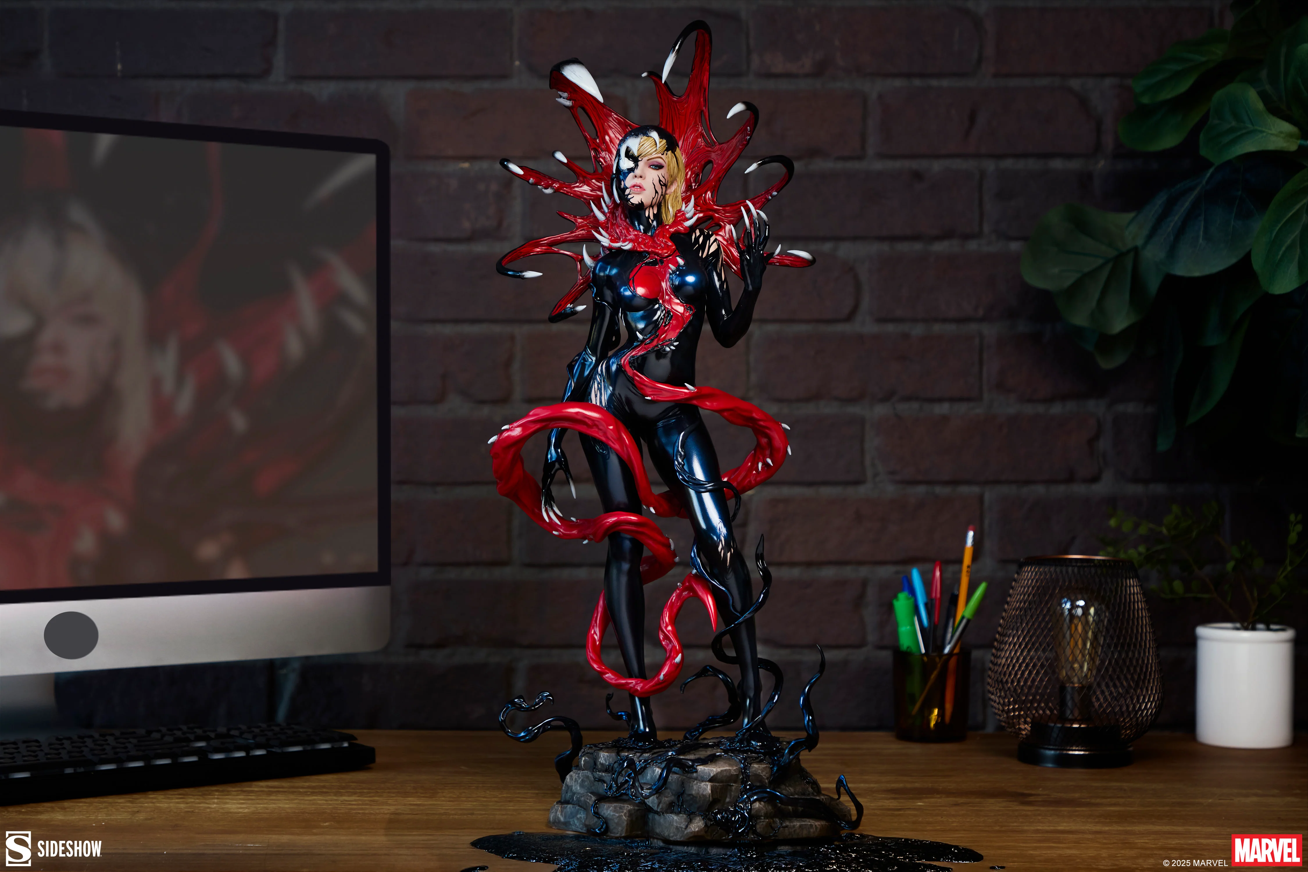 [PREORDER] Gwenom | Premium Format™ Figure | Statue - Image 14