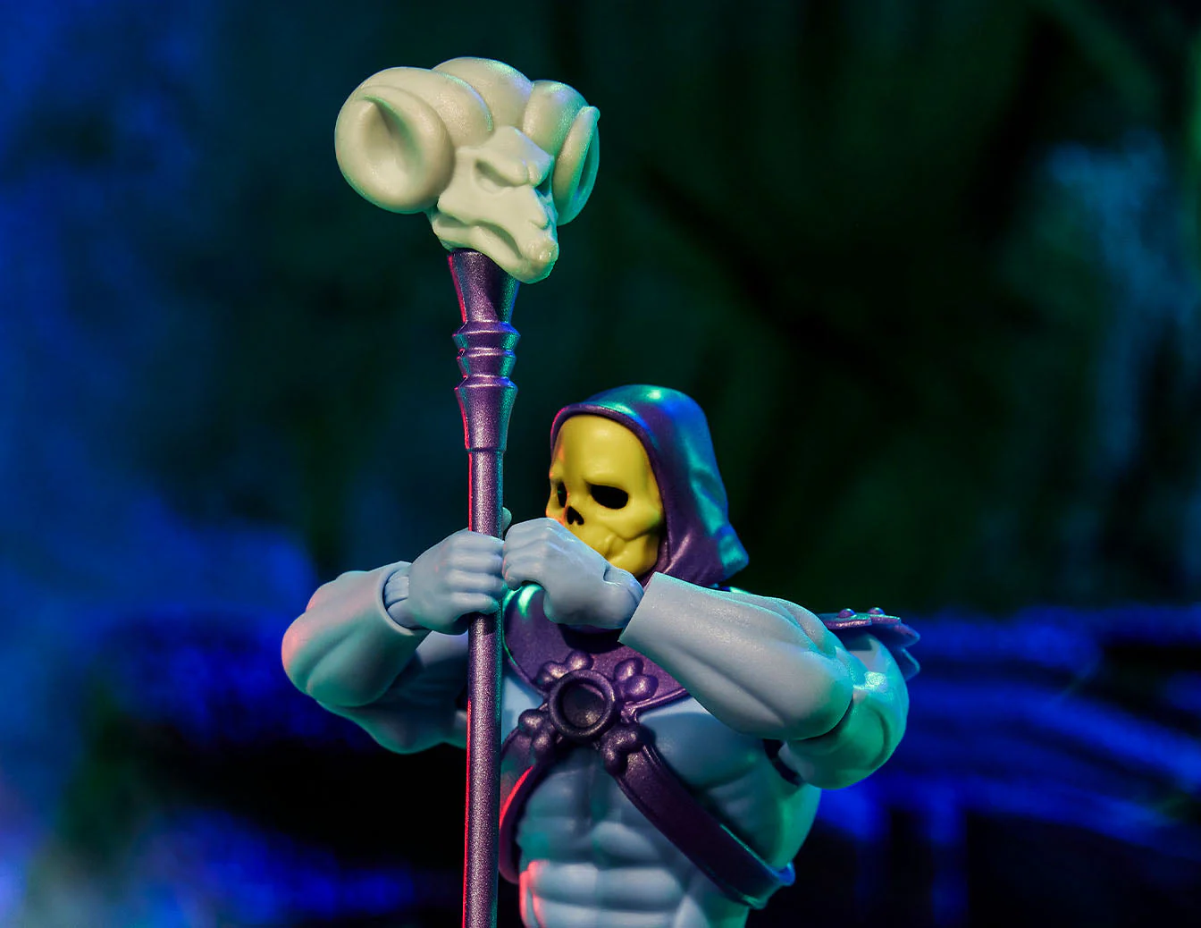 MOTU Skeletor x VeeFriends Skilled Skeleton 2-Pack - Image 7