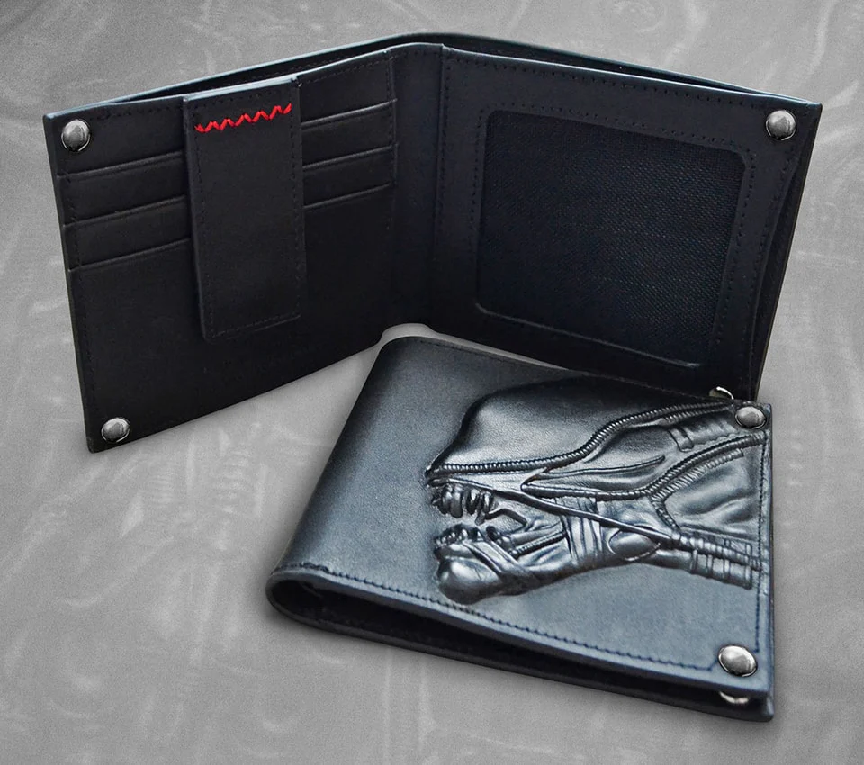 ALIEN EMBOSSED LEATHER WALLET - Image 2