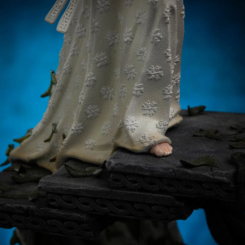 [PRE-ORDER]  Galadriel 1:10 Scale Statue - Image 10