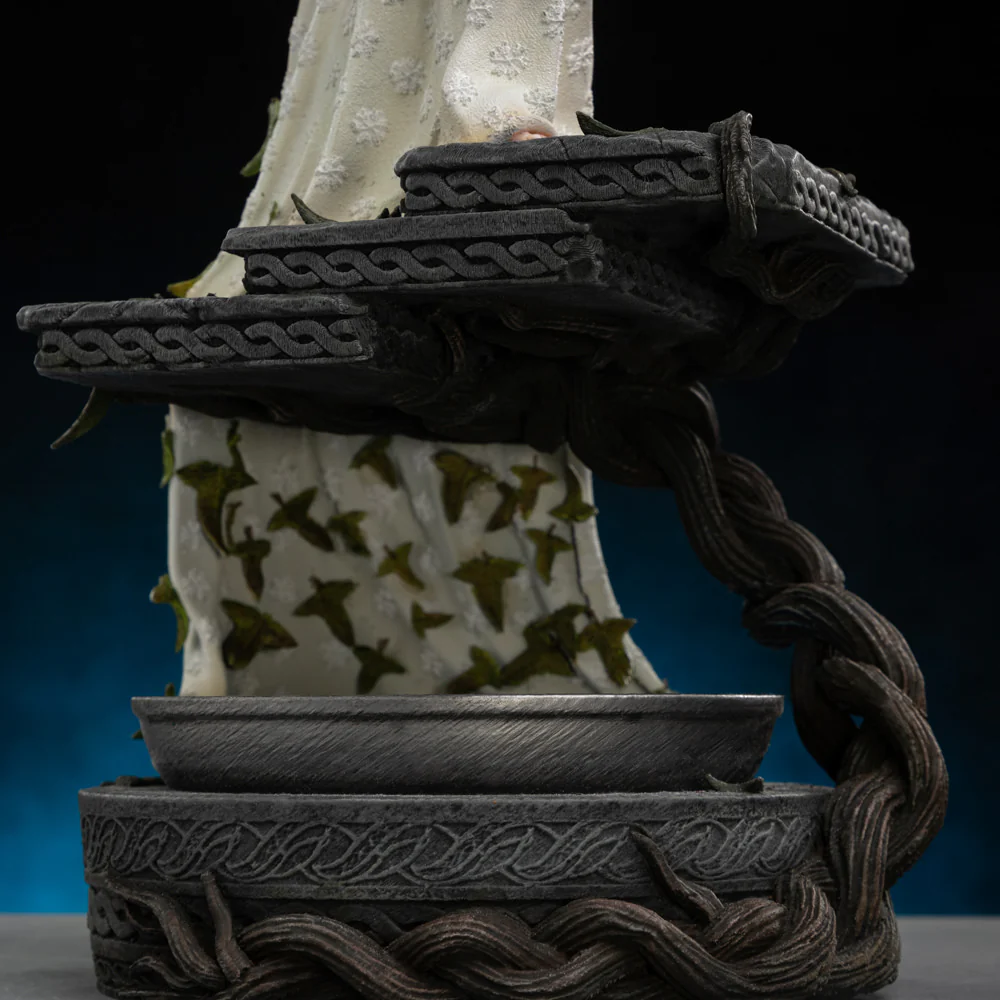 [PRE-ORDER]  Galadriel 1:10 Scale Statue - Image 11