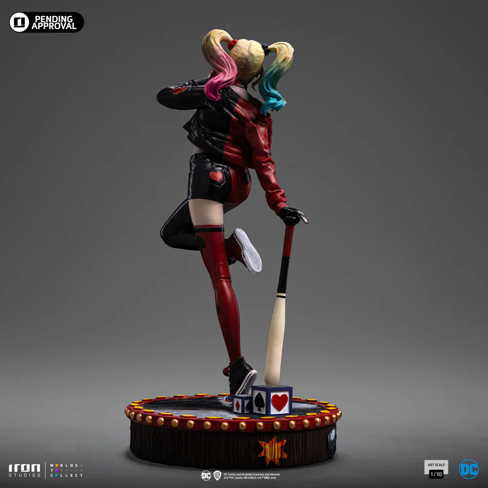 [PRE-ORDER]  Harley Quinn (Gotham City Sirens) 1:10 Scale Statue - Image 10