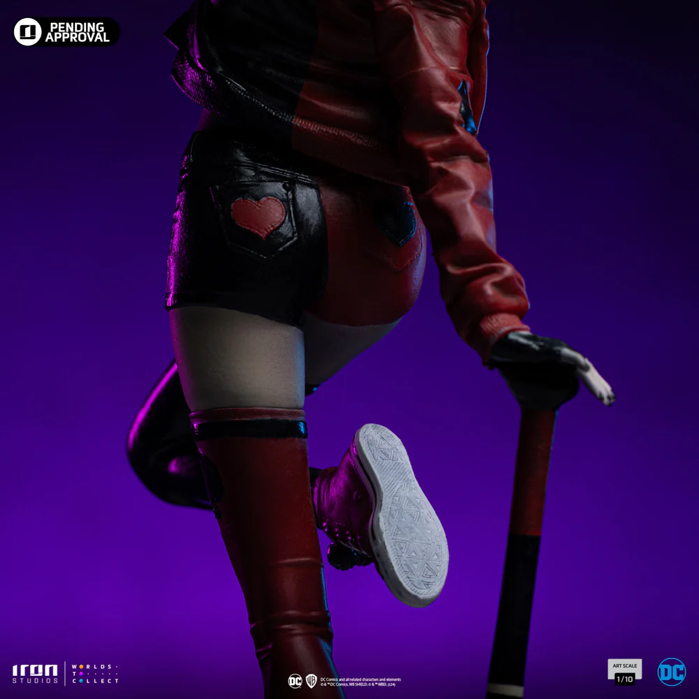 [PRE-ORDER]  Harley Quinn (Gotham City Sirens) 1:10 Scale Statue - Image 3