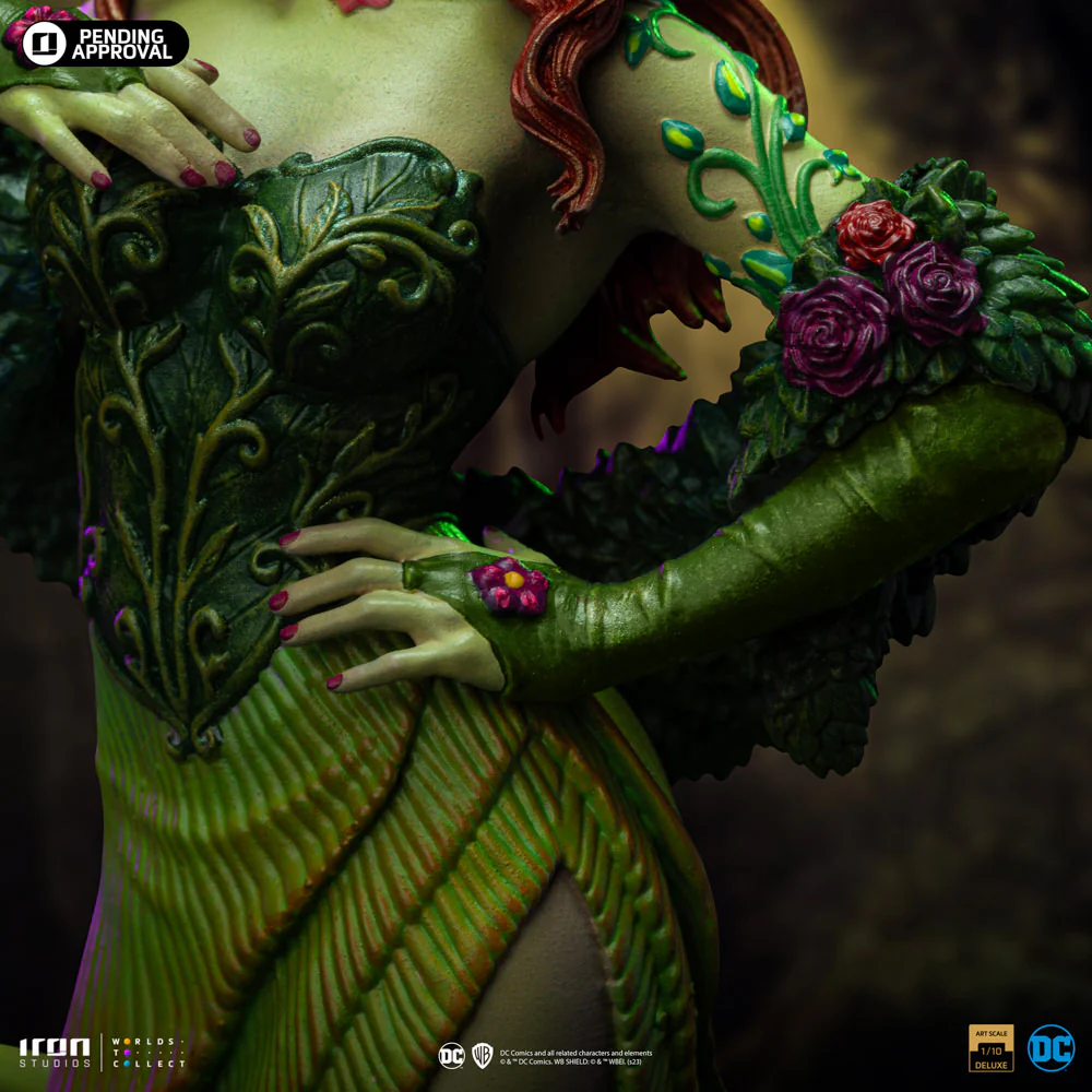[PRE-ORDER] Poison Ivy (Gotham City Sirens) Deluxe 1:10 Scale Statue - Image 3