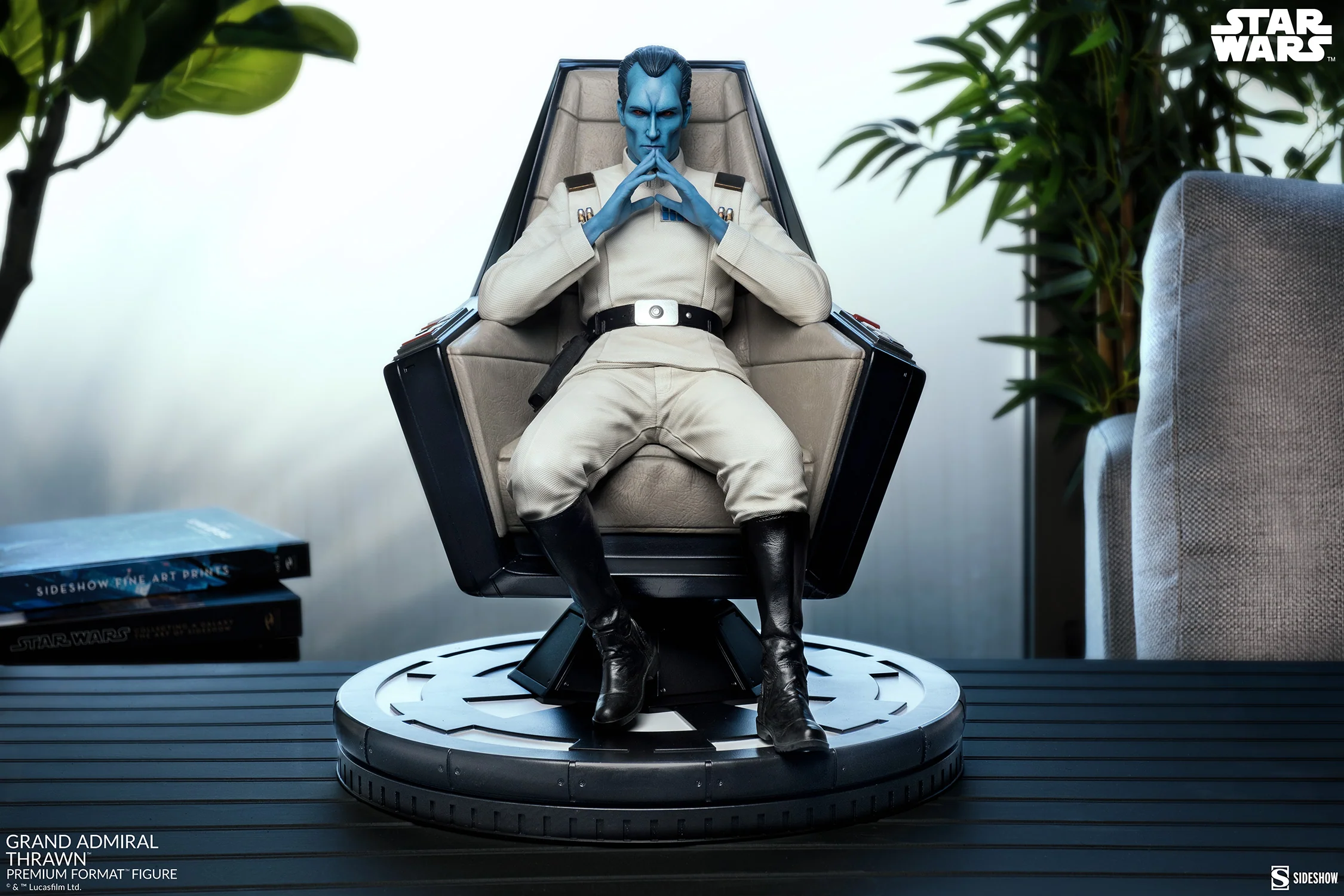 [PREORDER] Grand Admiral Thrawn™ Premium Format™ Figure - Image 2
