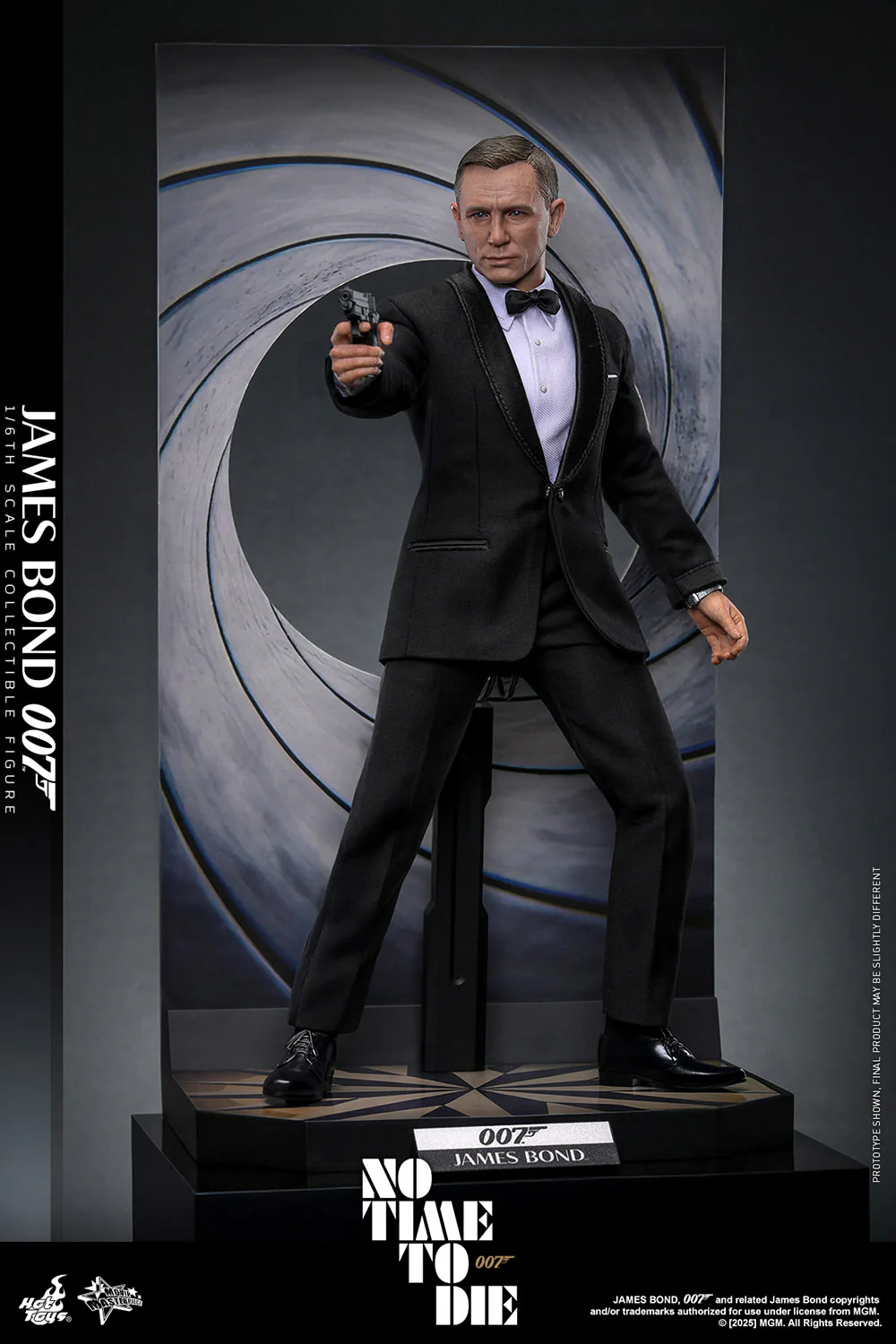 [PREORDER] James Bond Sixth Scale Figure - Image 2