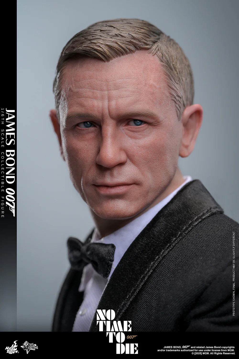 [PREORDER] James Bond Sixth Scale Figure - Image 4