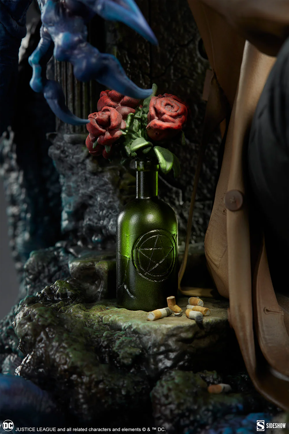 [PREORDER] John Constantine: Just Another Exorcism Hangover Premium Format™ Figure - Image 20