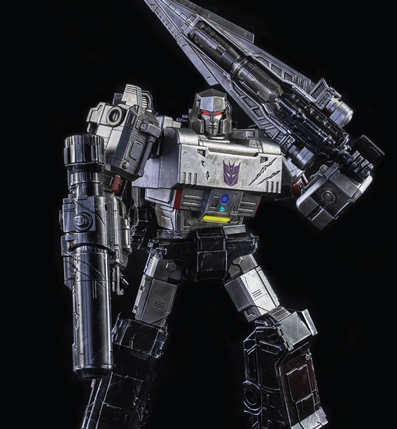 [PREORDER] Megatron DLX Action Figure - Image 3