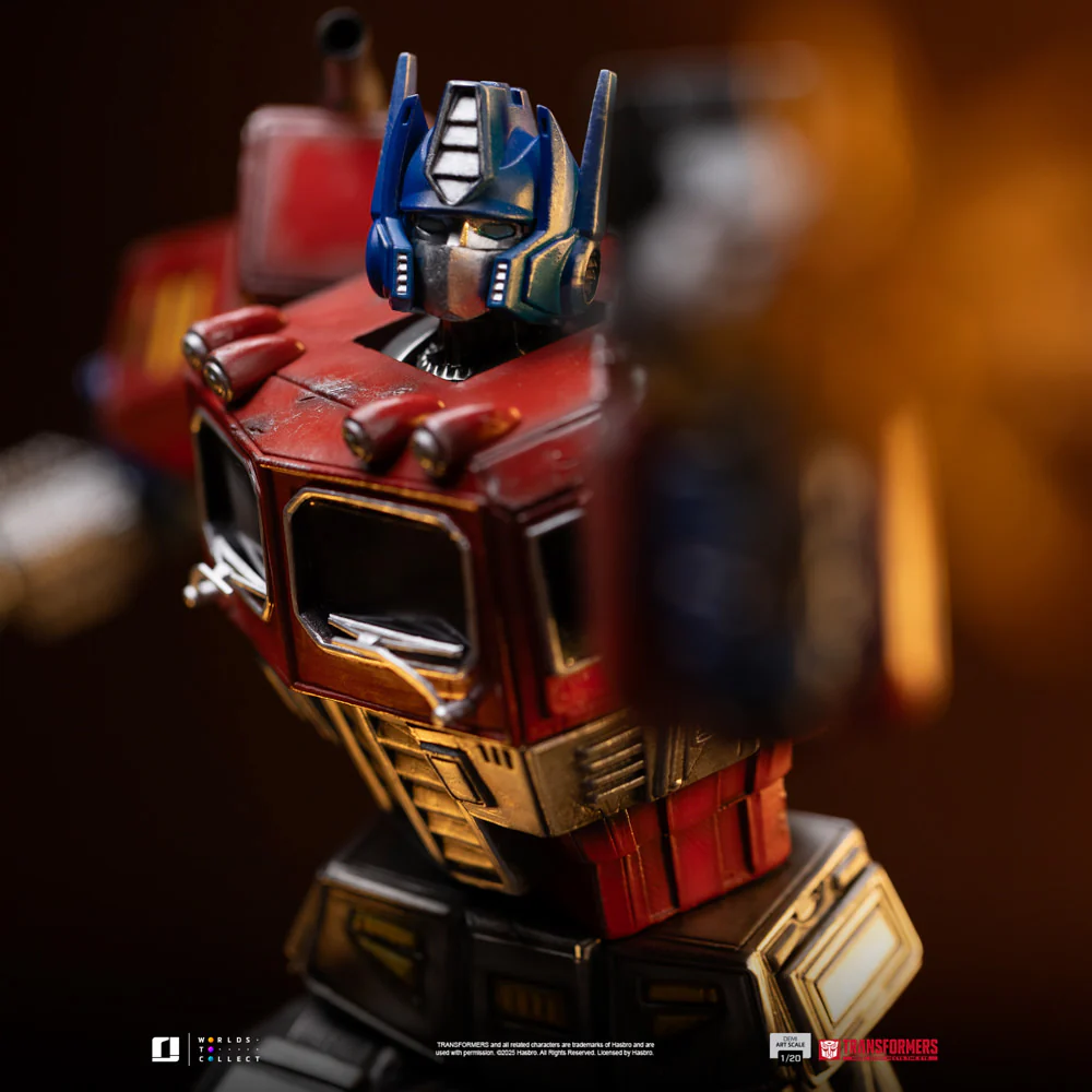 [PREORDER] Optimus Prime Statue - Image 3