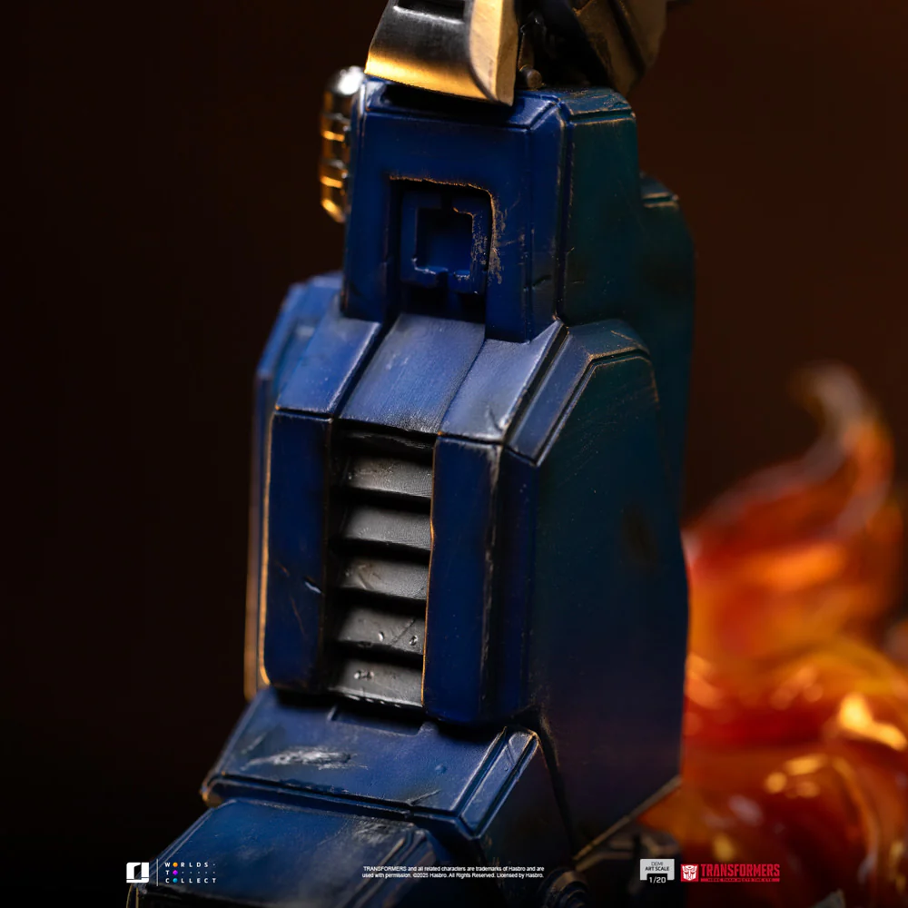 [PREORDER] Optimus Prime Statue - Image 5