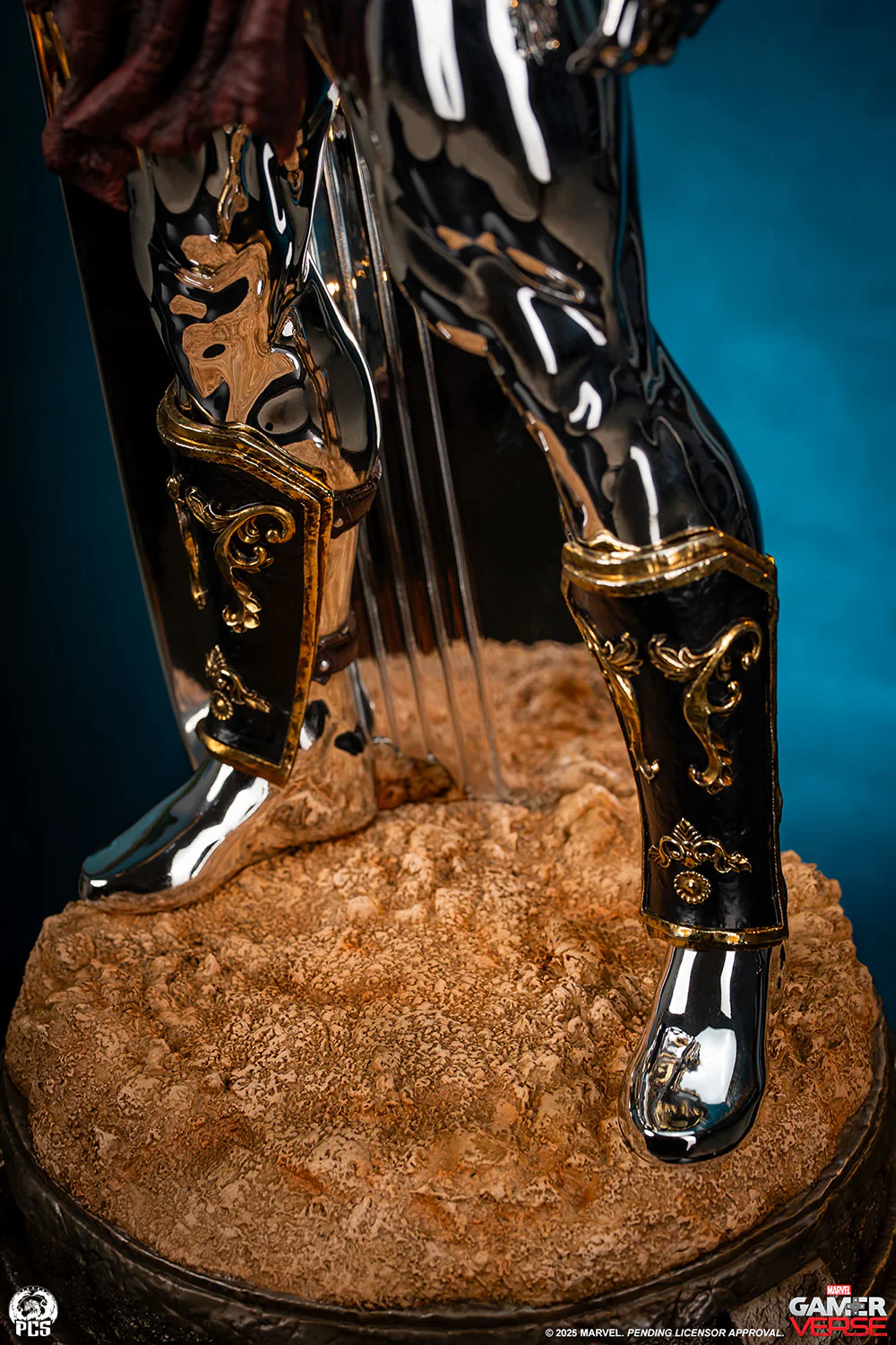 [PREORDER] Silver Surfer 1:3 Scale Statue - Image 14