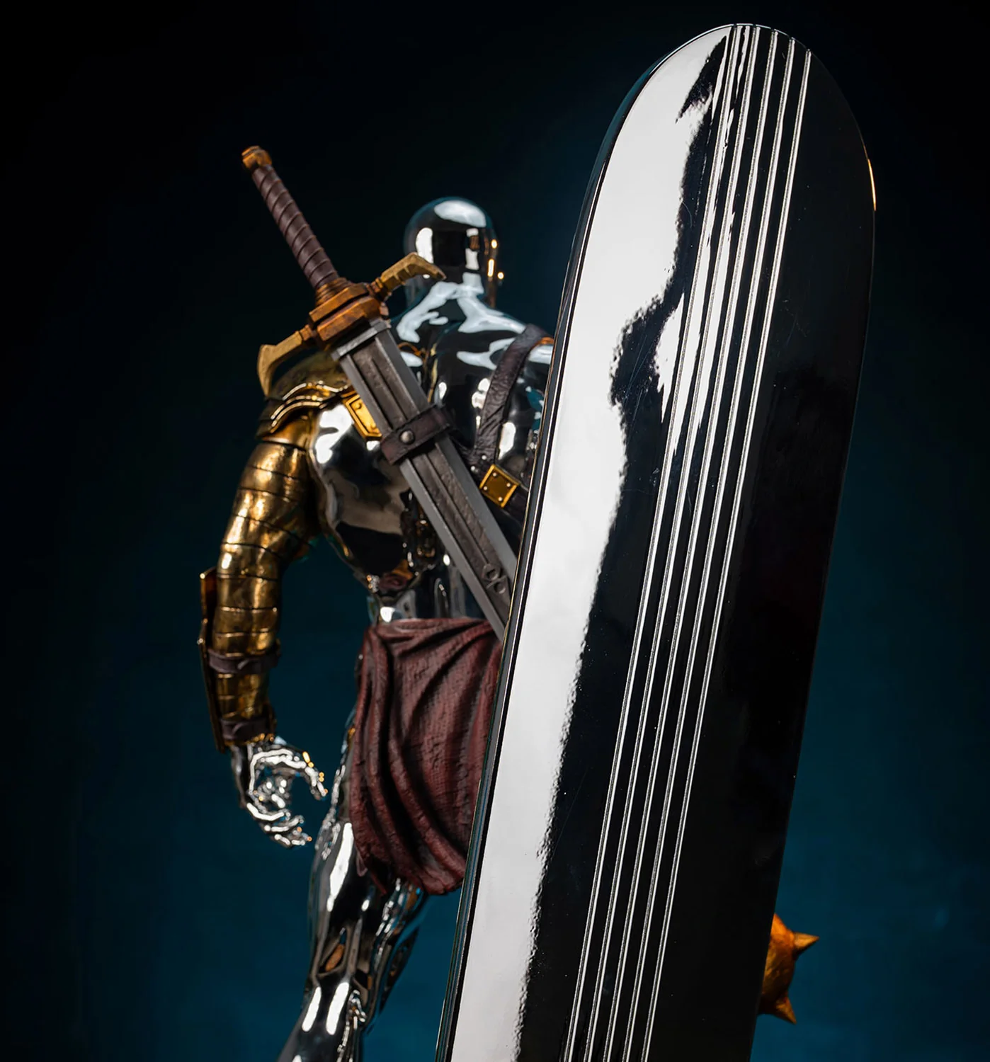 [PREORDER] Silver Surfer 1:3 Scale Statue - Image 3