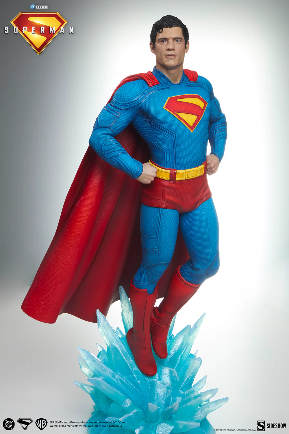 [PREORDER] Superman™ Premium Format™ Figure - Image 7