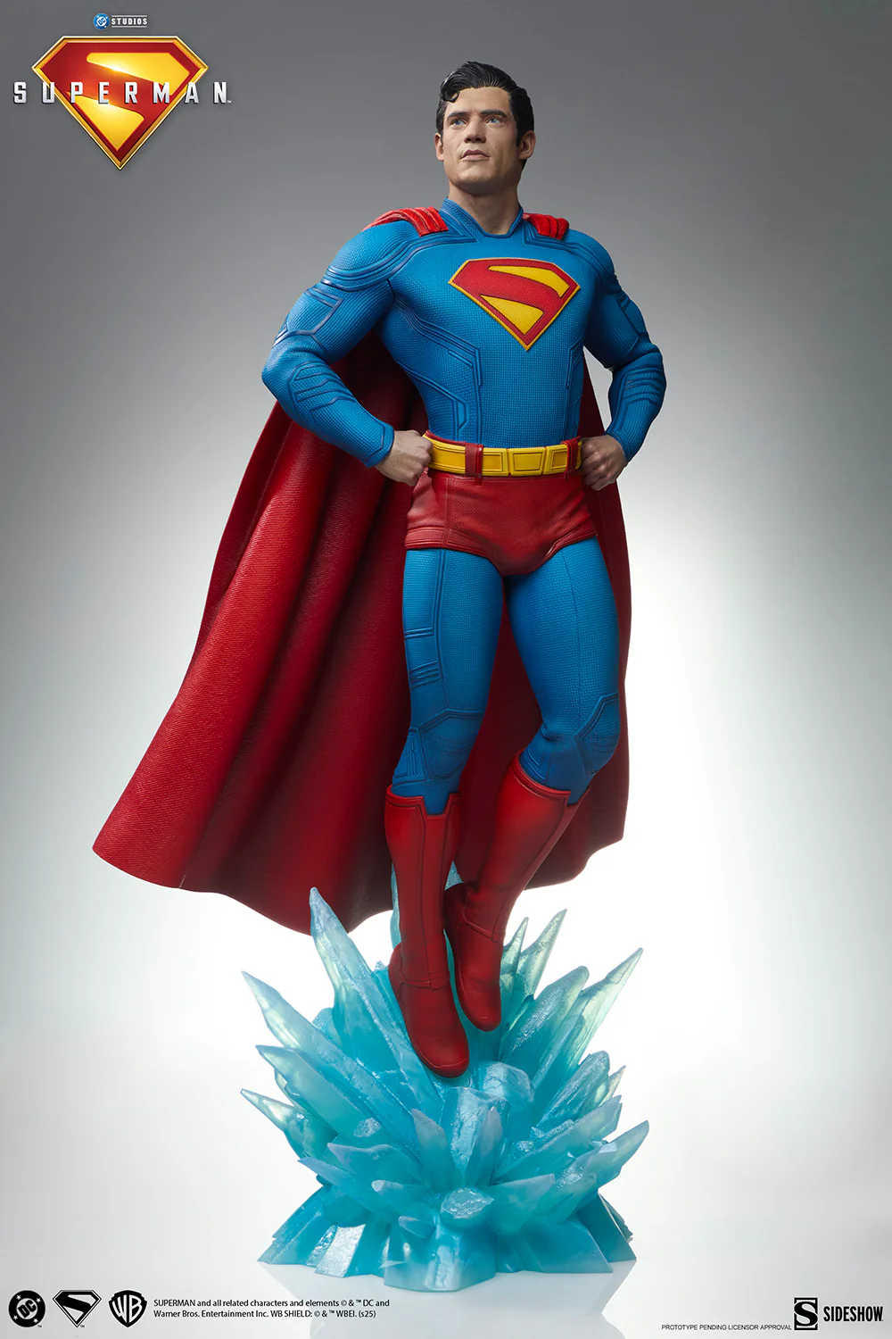 [PREORDER] Superman™ Premium Format™ Figure - Image 8