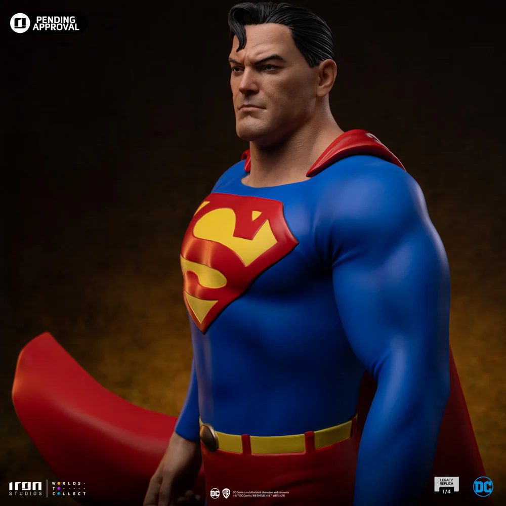 [PREORDER] Superman DC Trinity Quarter Scale Statue - Image 12