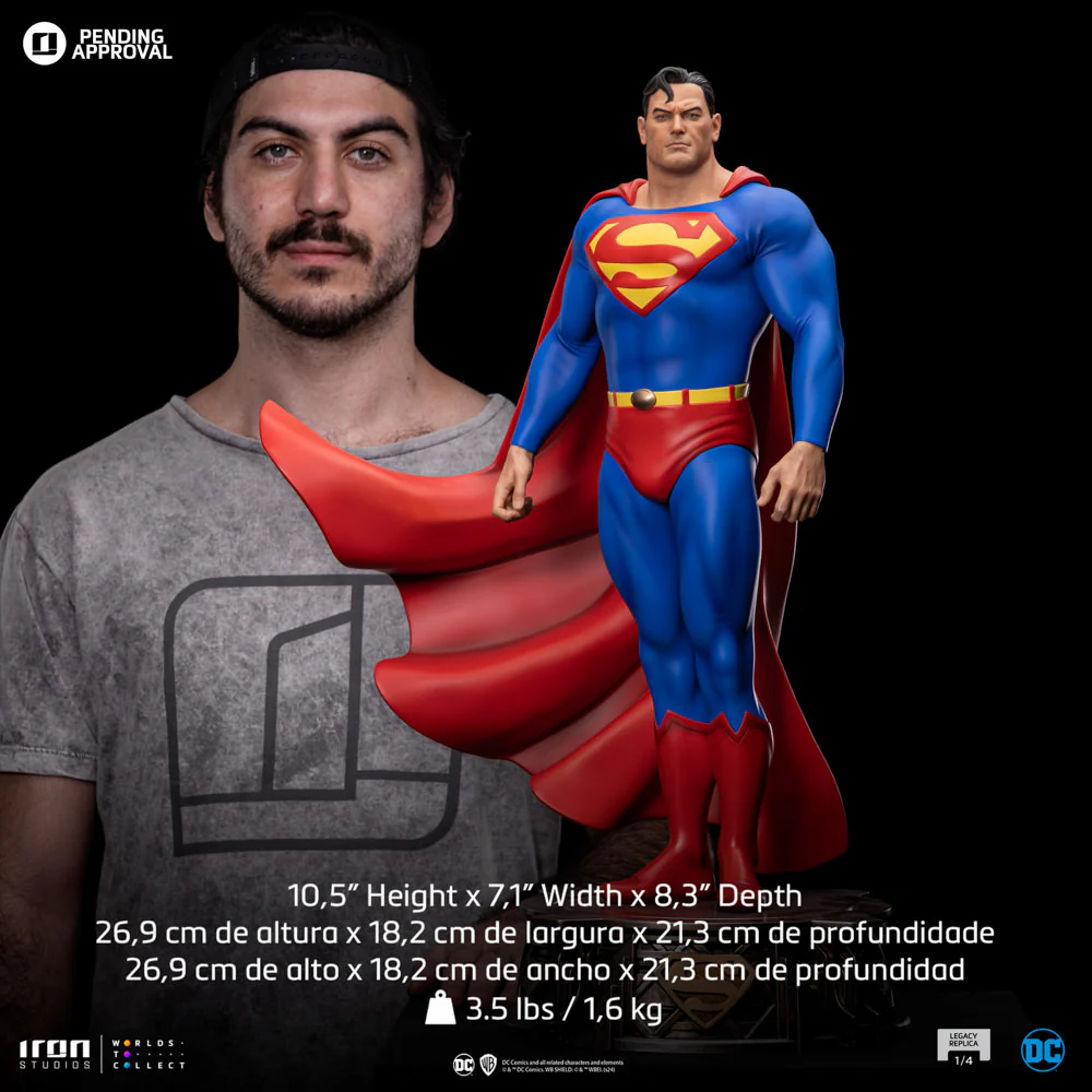 [PREORDER] Superman DC Trinity Quarter Scale Statue - Image 2