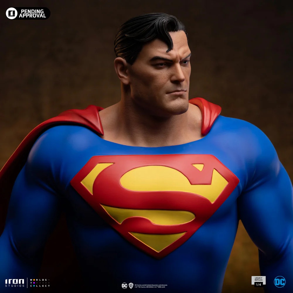 [PREORDER] Superman DC Trinity Quarter Scale Statue - Image 4