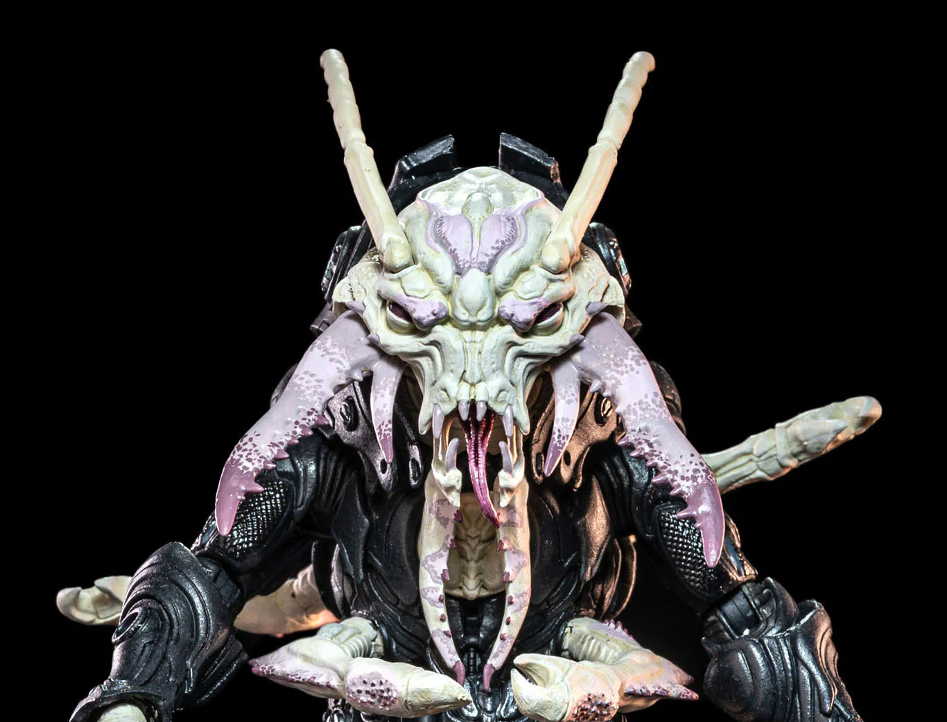 Sphexxian Mine Worker | Outpost Zaxxius | Four Horsemen - Image 3